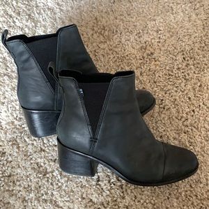Toms booties 8.5